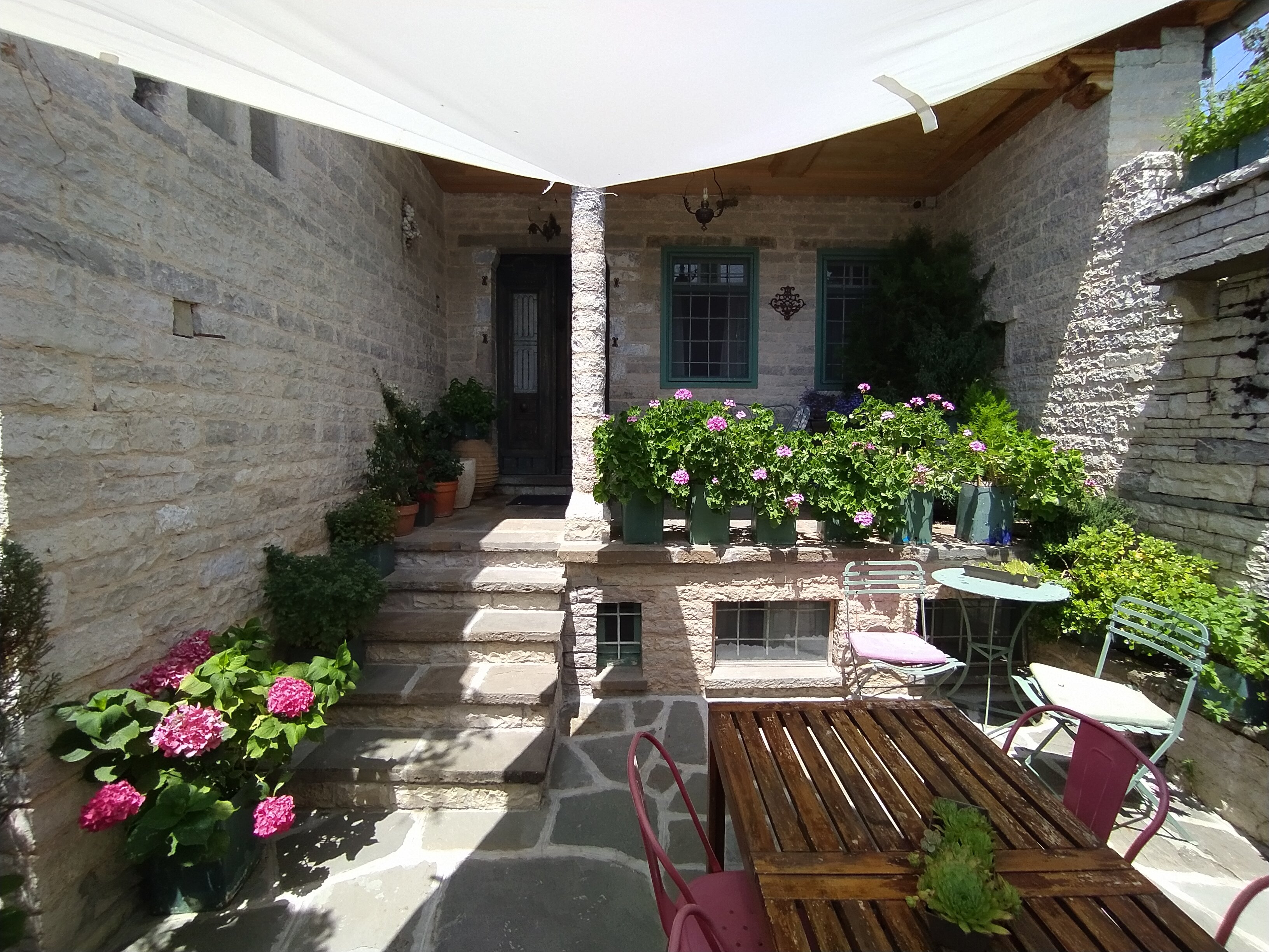 Thoukididis Guest House-浴室