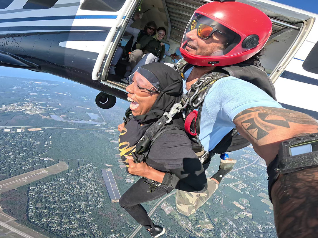 Long Island Skydiving Center景点图片
