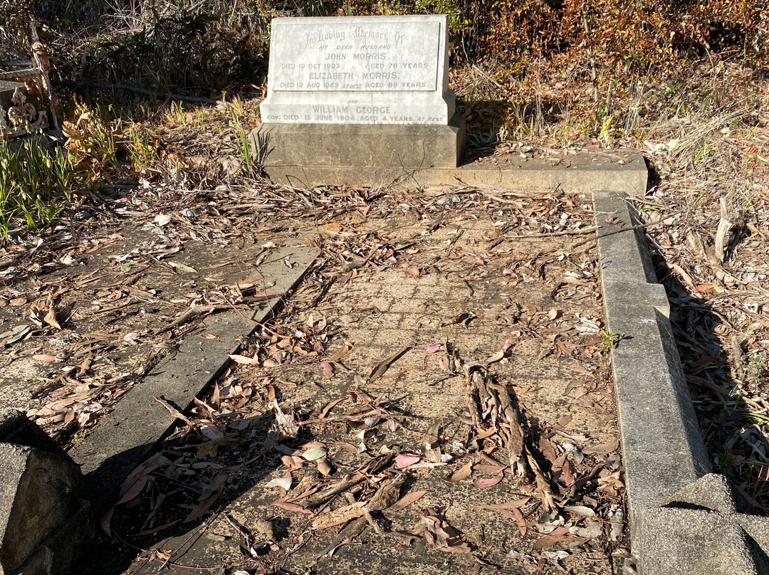 New Cemetery景点图片