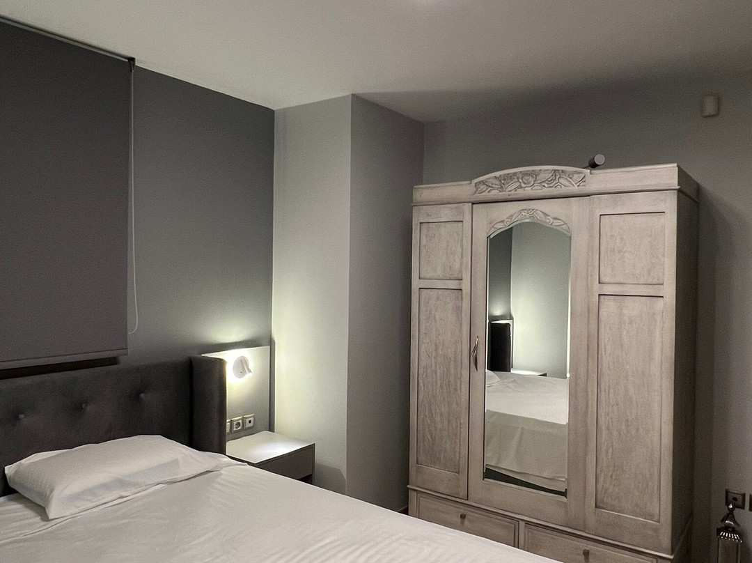 Carpe Diem Corinthian Suites