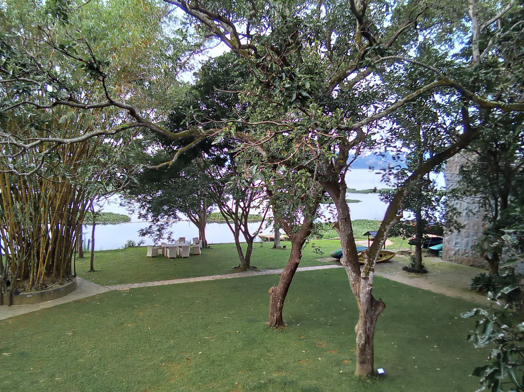Thotupola Lakeside Resort主图