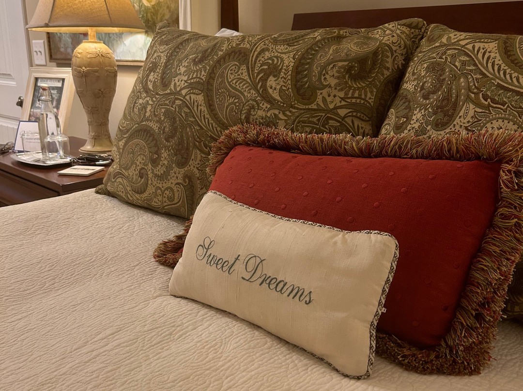 Bed and Breakfast on Tiffany Hill主图