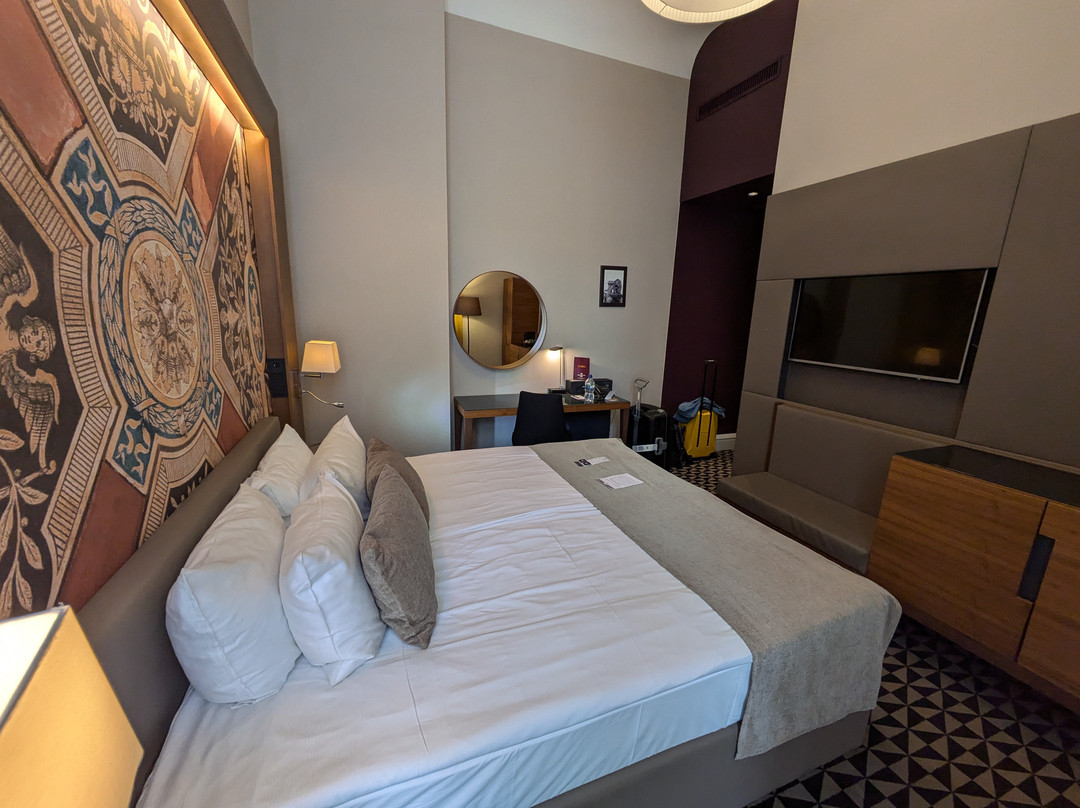 布达佩斯时光酒店主图