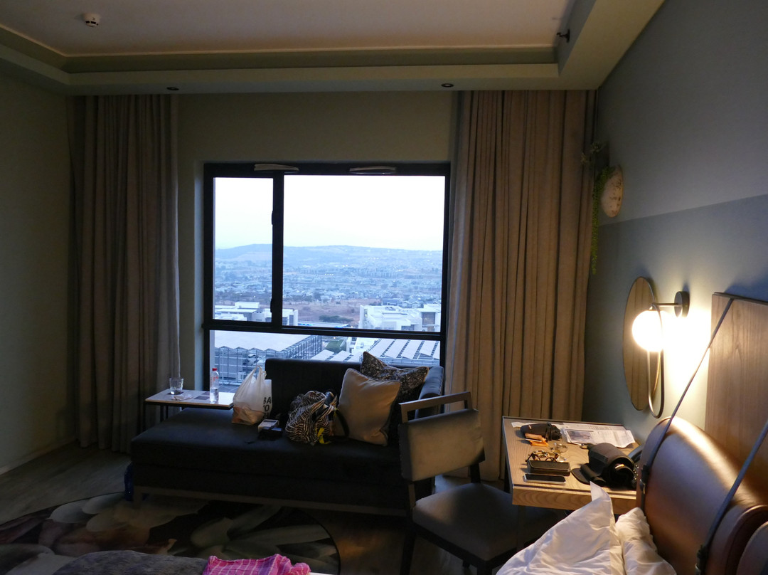 Courtyard Hotel Waterfall City主图