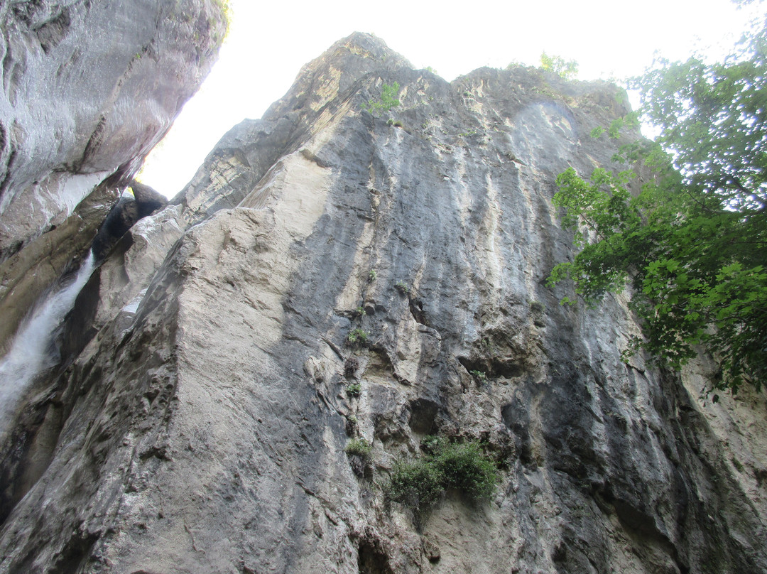 Cascata del Cenghen-Abbadia Lariana必去景点