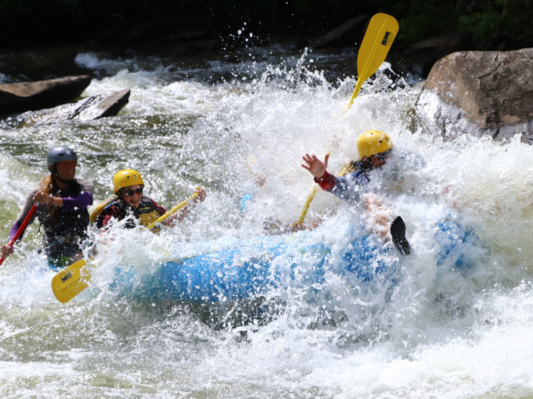 Outdoor Adventure Rafting景点图片