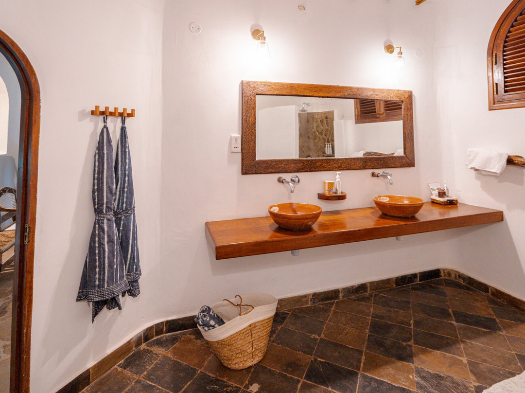 爱水者海滩度假村主图