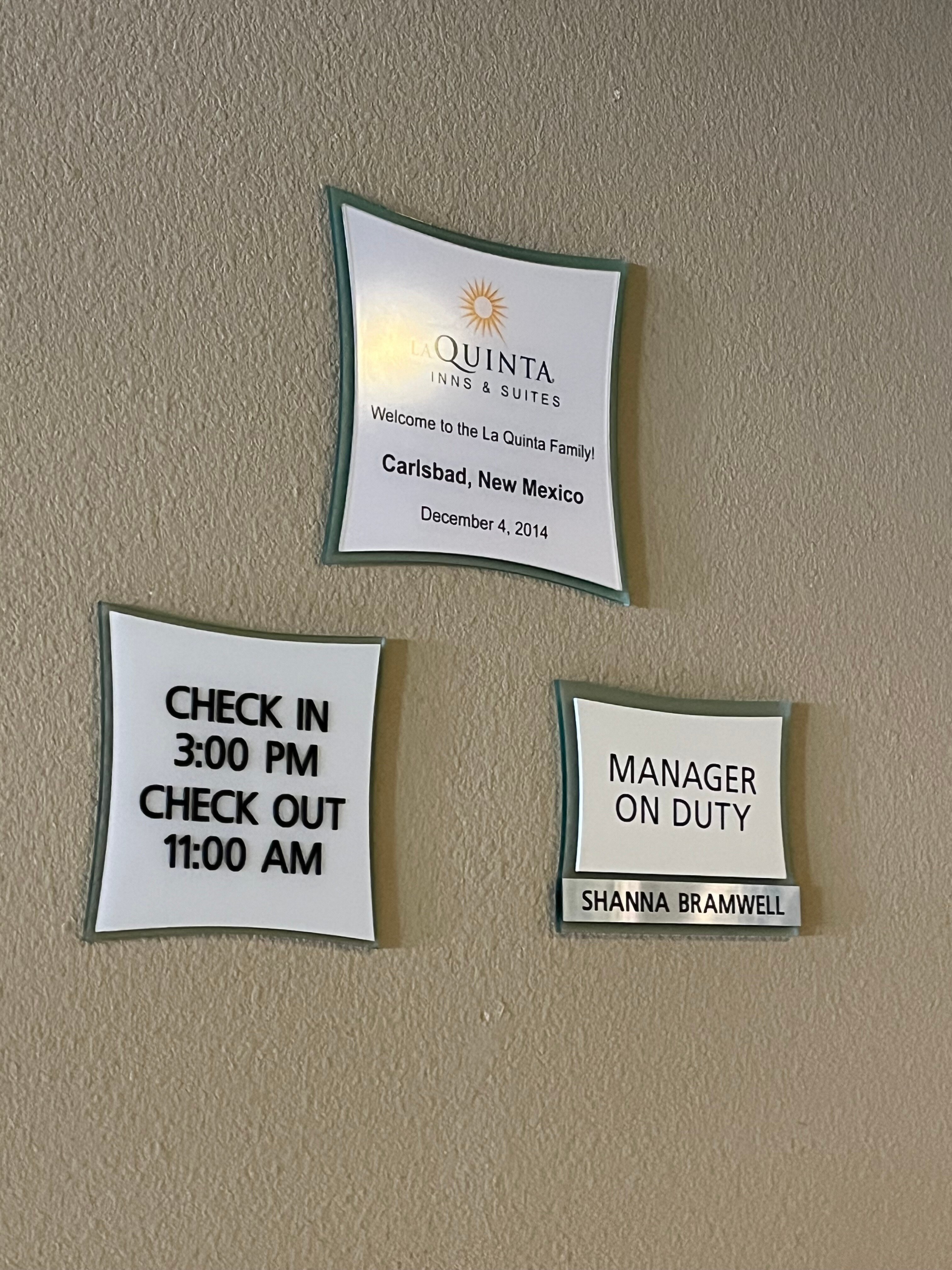 La Quinta Inn & Suites by Wyndham Carlsbad-浴室