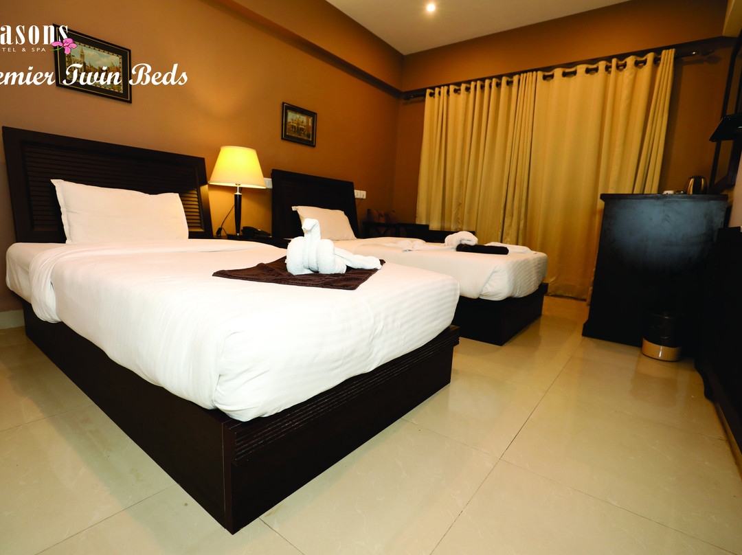 Seasons Hotel & Spa主图