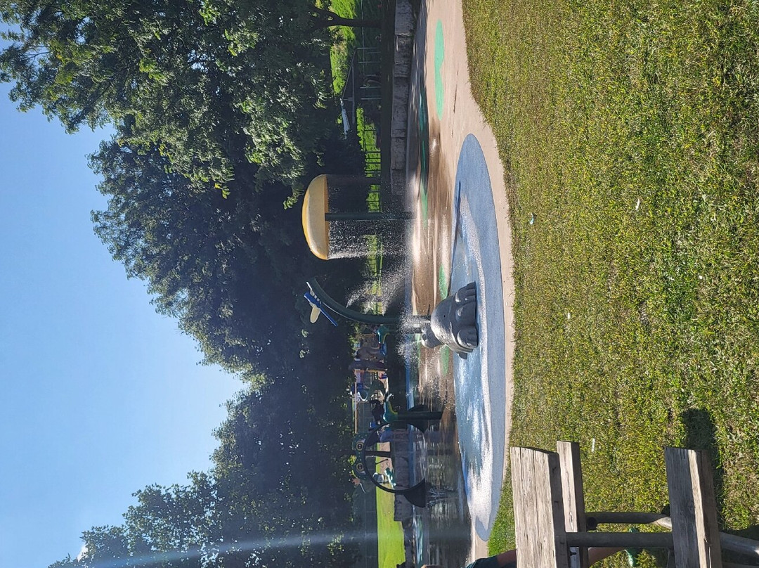 Earl Haig Family Fun Park-Brantford必去景点