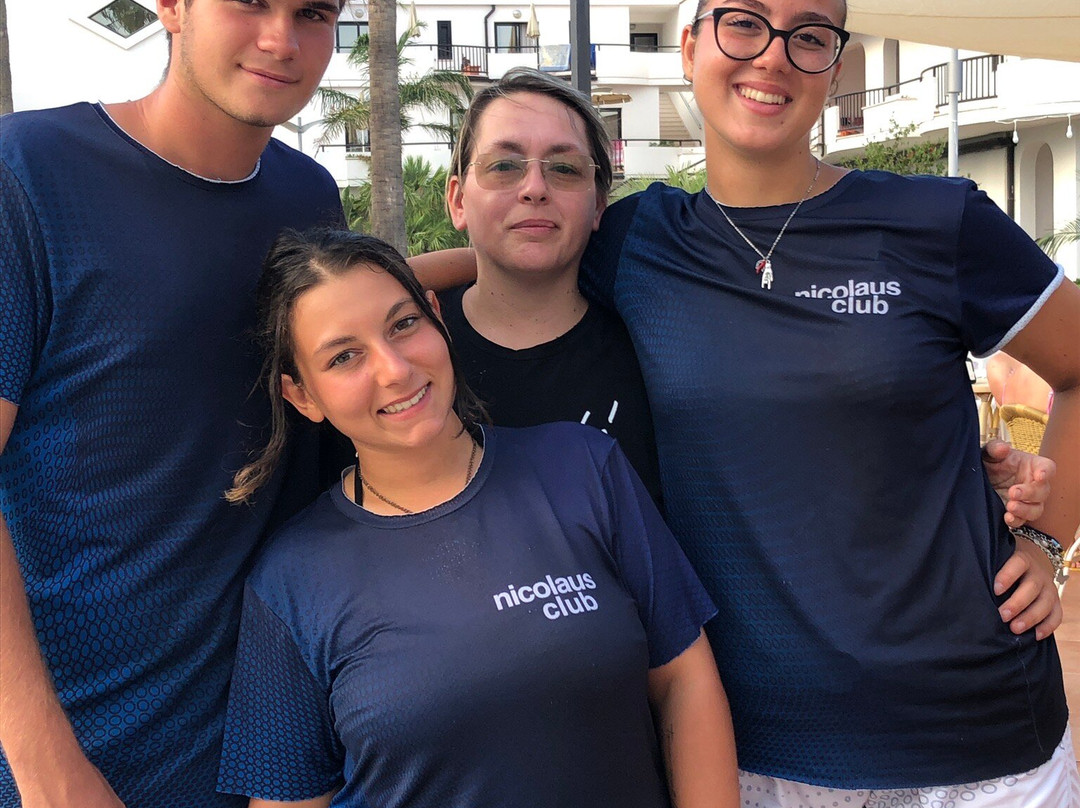 Oasiclub Hotel主图