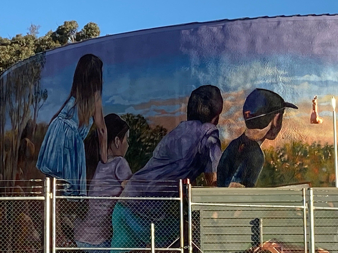 Cowra POW Water Tank Murals景点图片