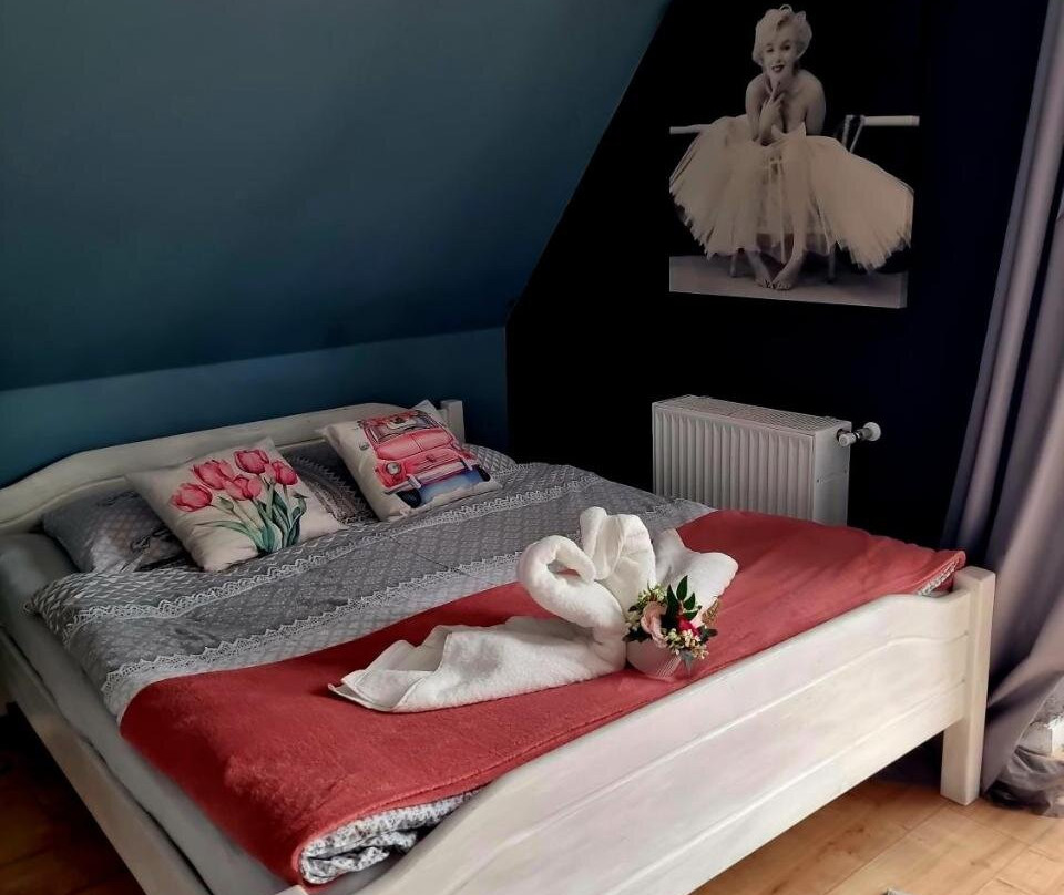 Kryształowy Dworek主图