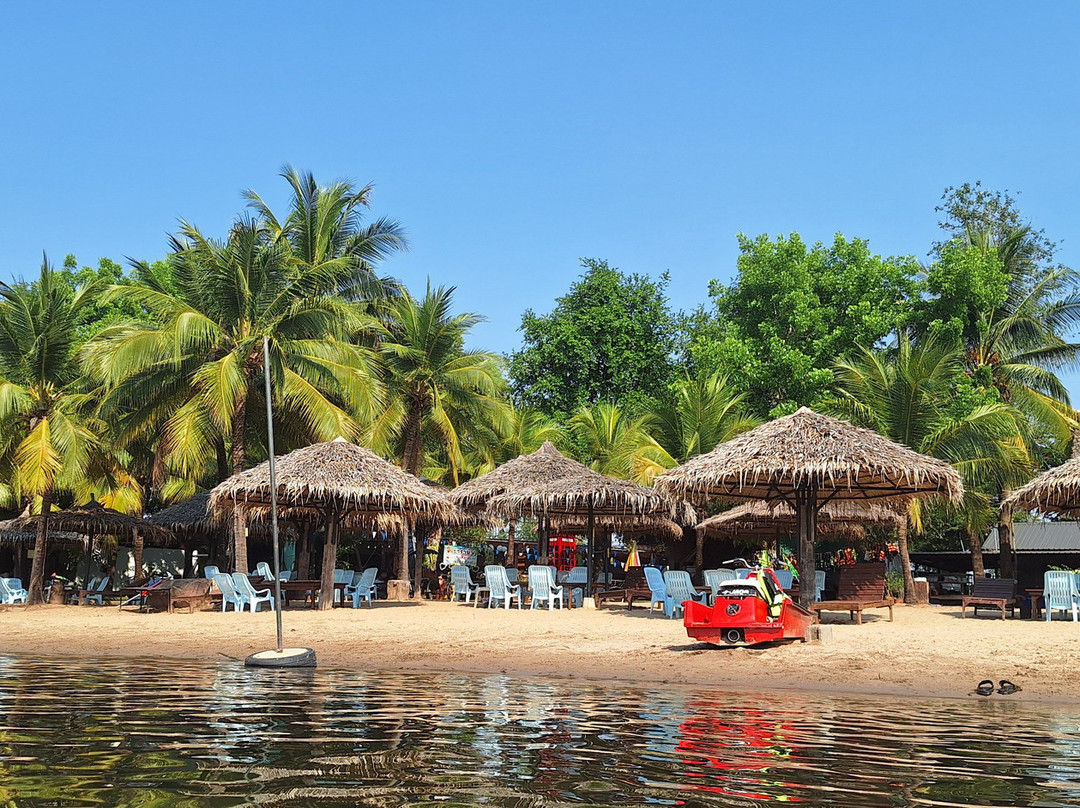 Tara Beach Udonthani景点图片