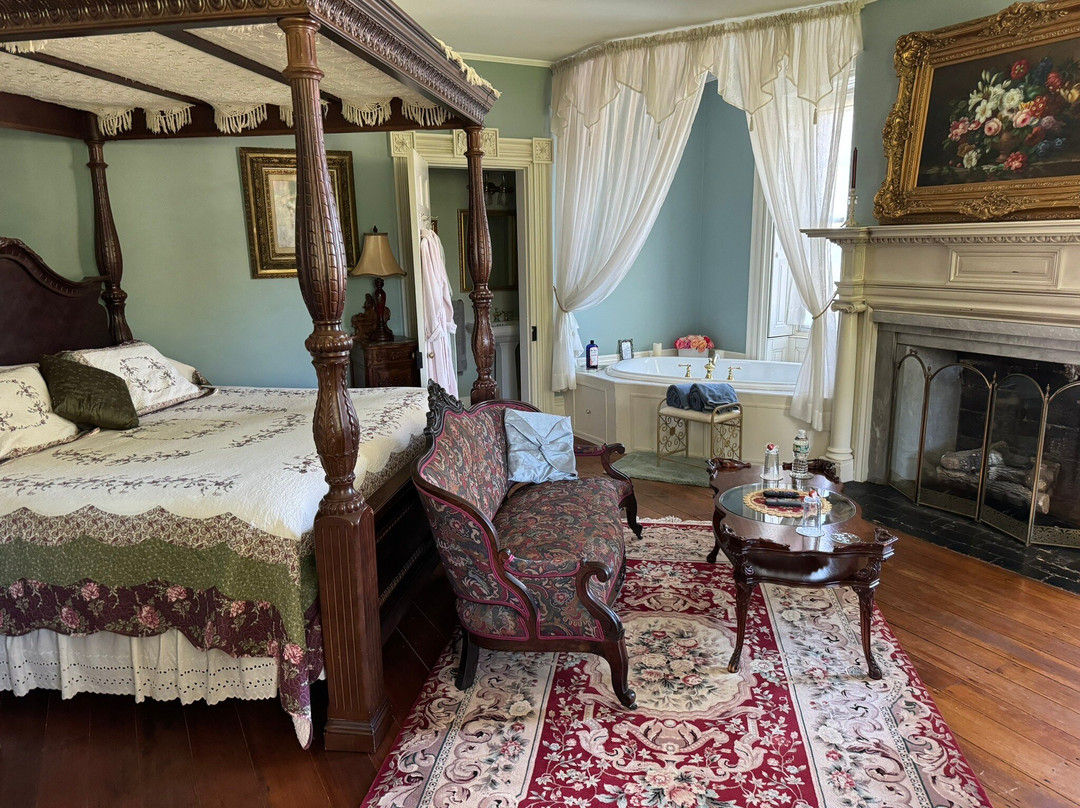 River Edge Mansion Bed and Breakfast主图