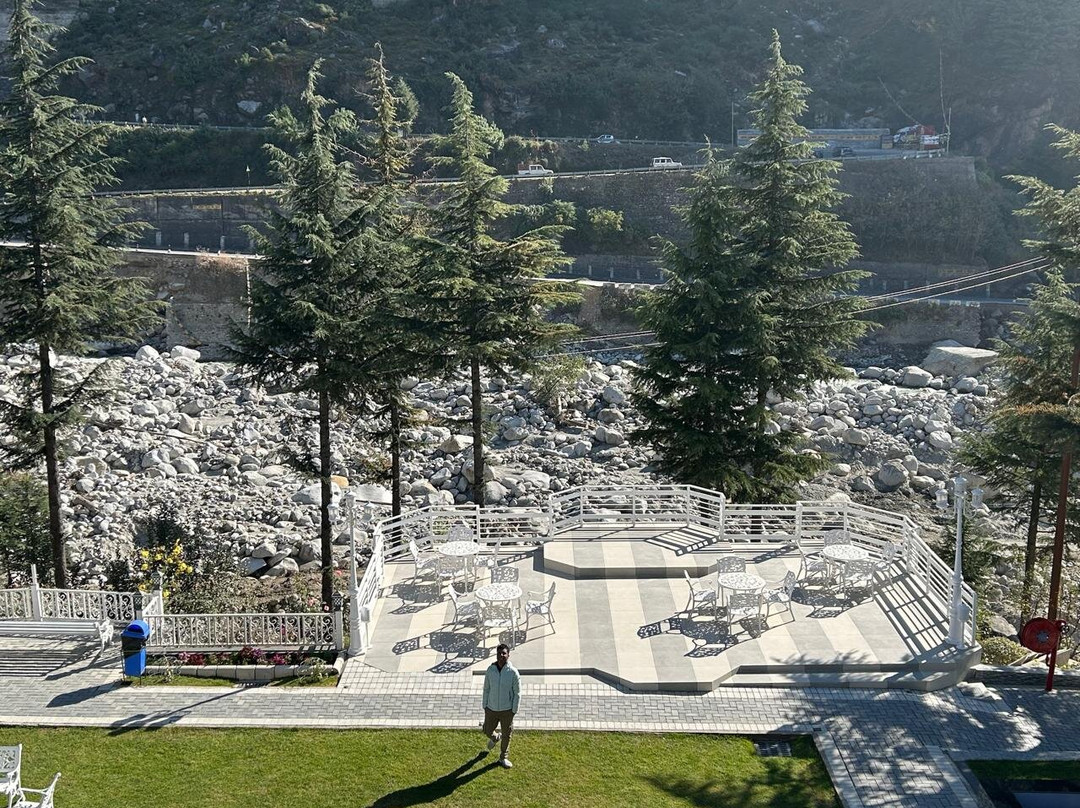 The Highland Park主图