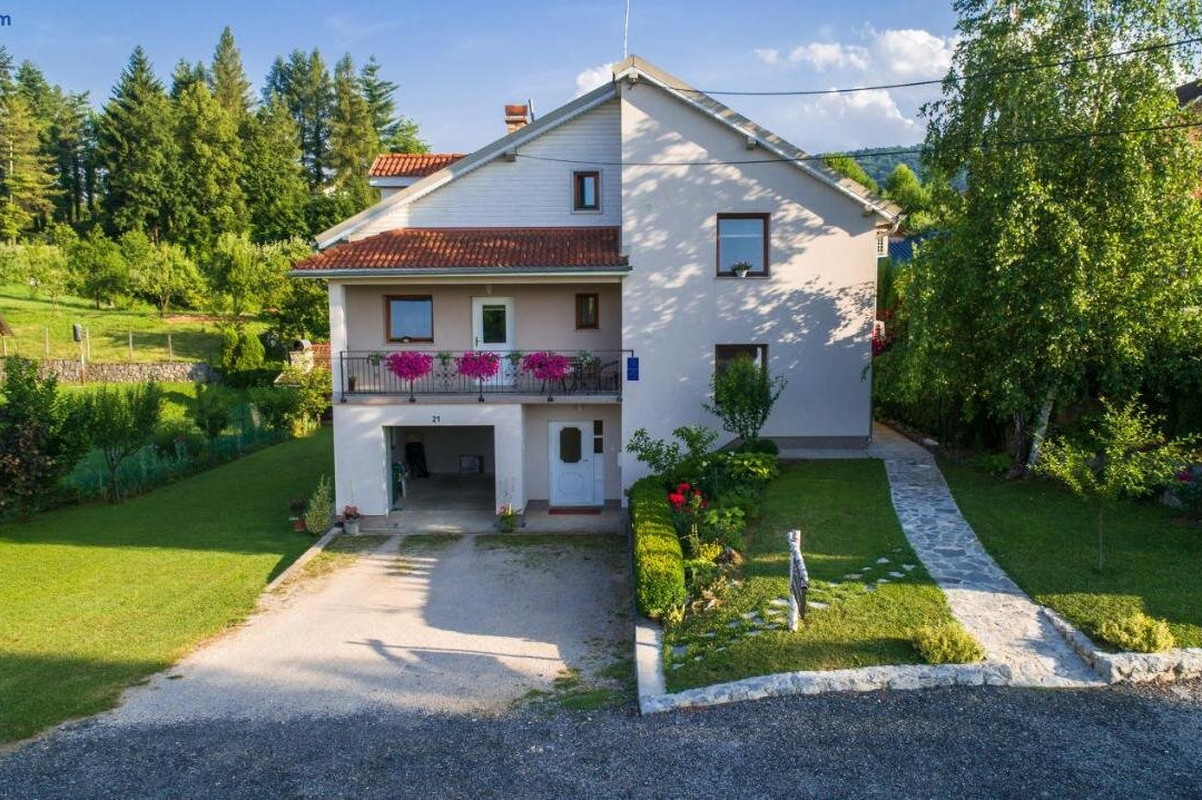 Breza Guesthouse
