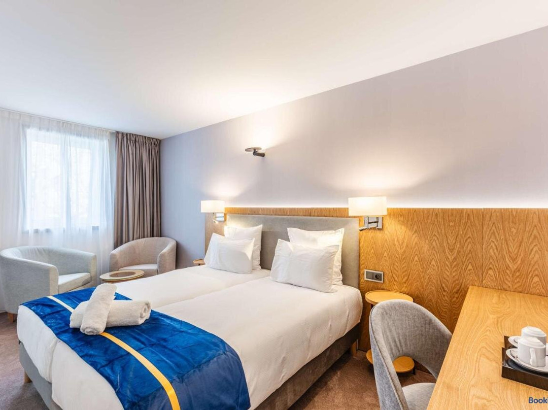 Brit Hotel Privilège Paris - Rosny