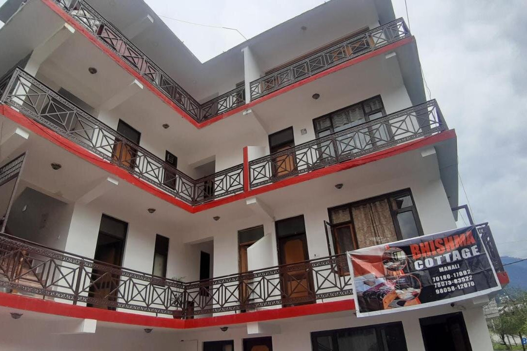 OYO 82363 Bhishma Cottage