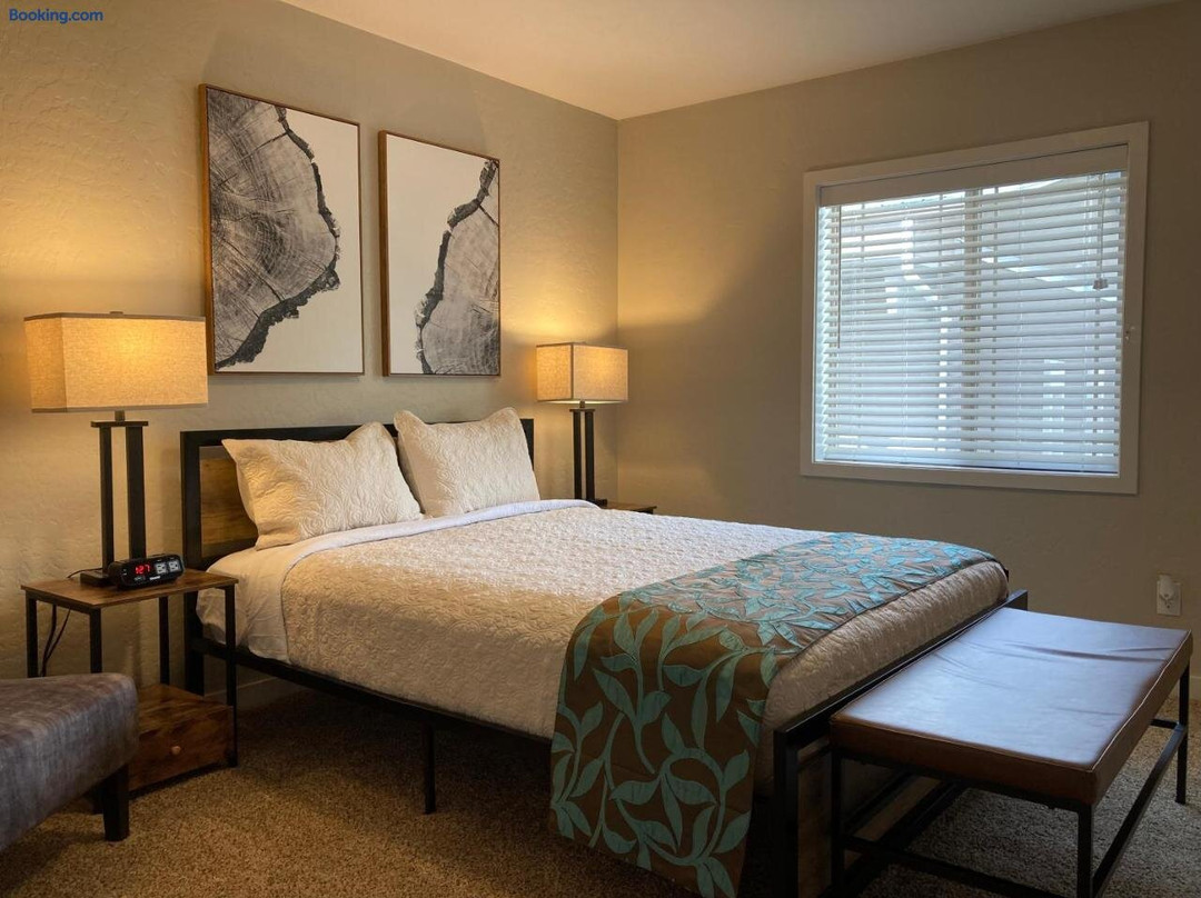 Bell & Main Alamosa Studio Suite-Walking Distance to Downtown