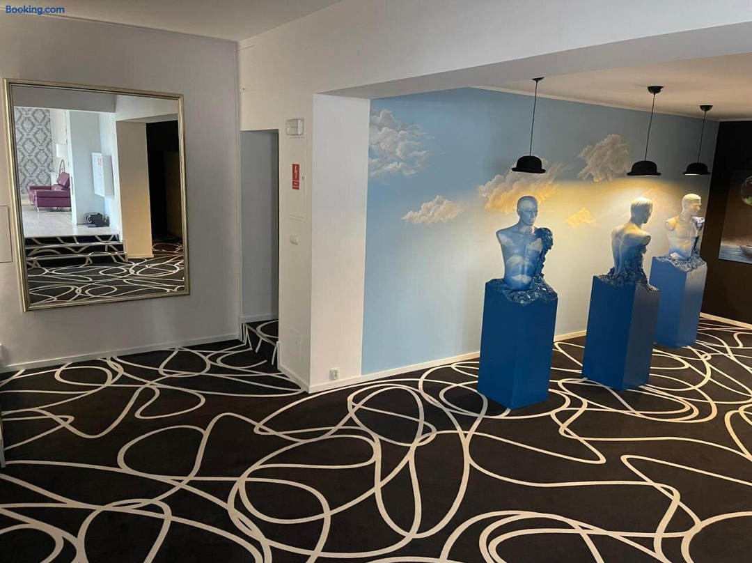 Canpol-Jull's Art Hotel