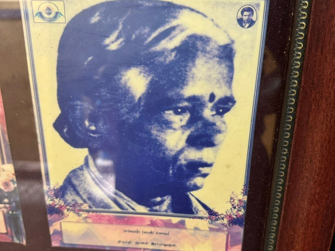 Srinivasa Ramanujan Monument景点图片