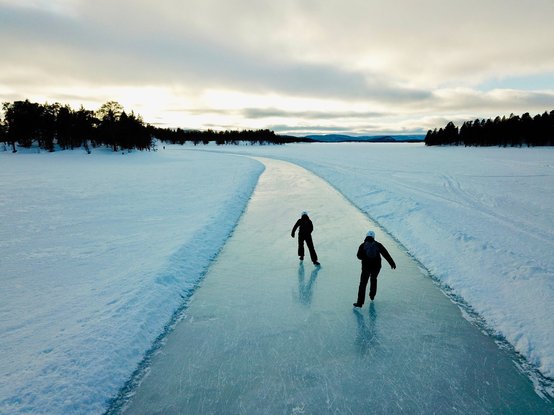 Inari Lake Skating