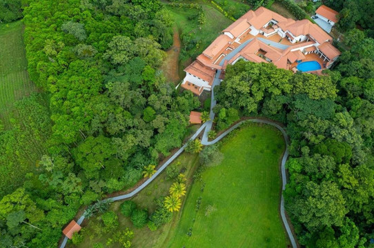 Serenity Hotel & Villas