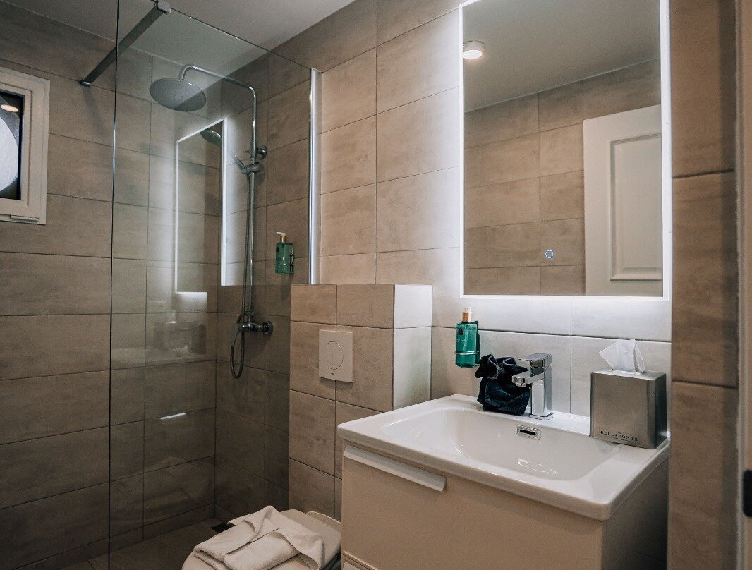 The Bellafonte - Luxury Oceanfront Hotel主图