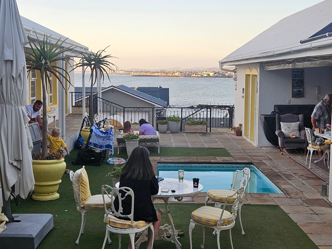 Gordon's Beach Lodge主图