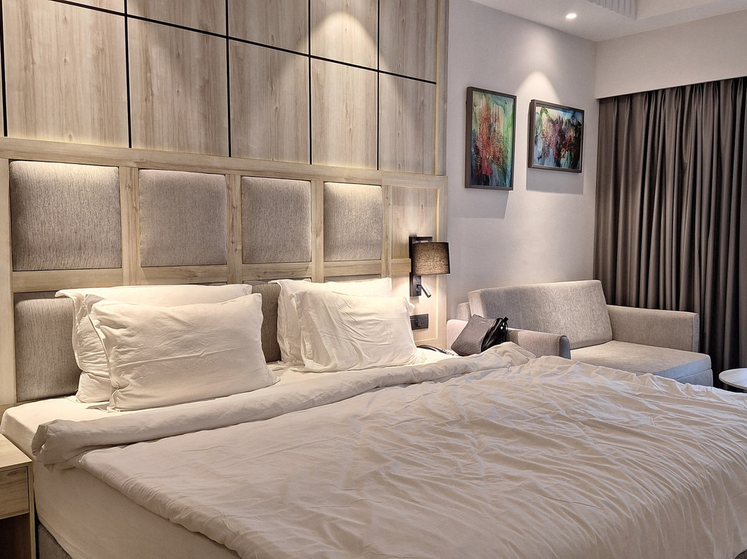 纳古格兰德酒店主图