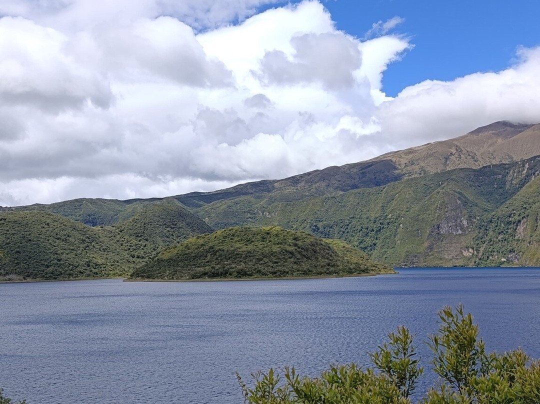 Cuicocha Lake景点图片