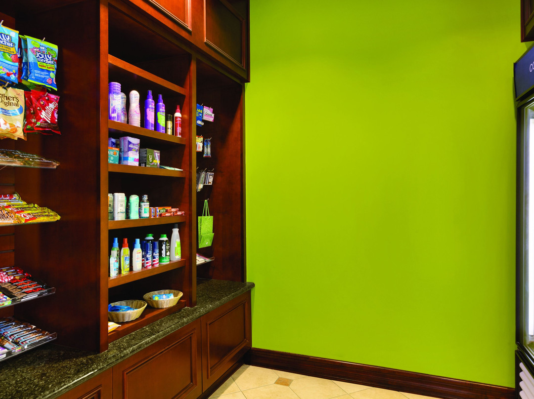 湖上尼亚加拉希尔顿花园酒店主图