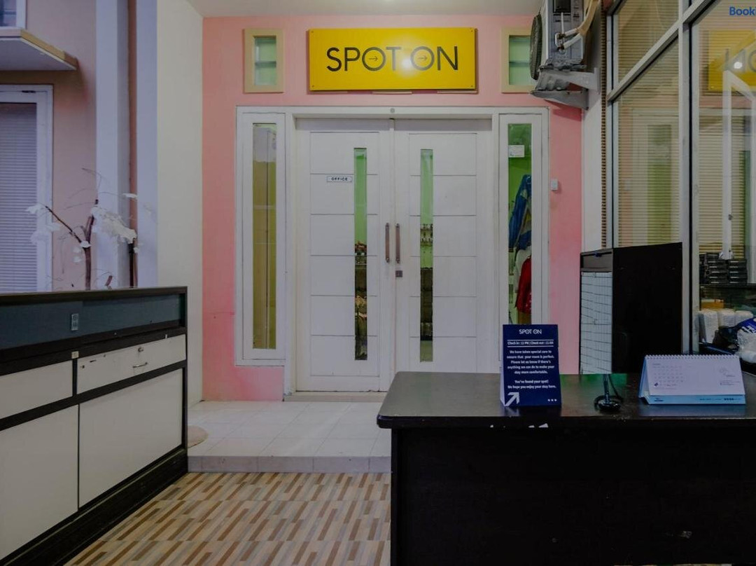 Oyo 2417 Melati Residence