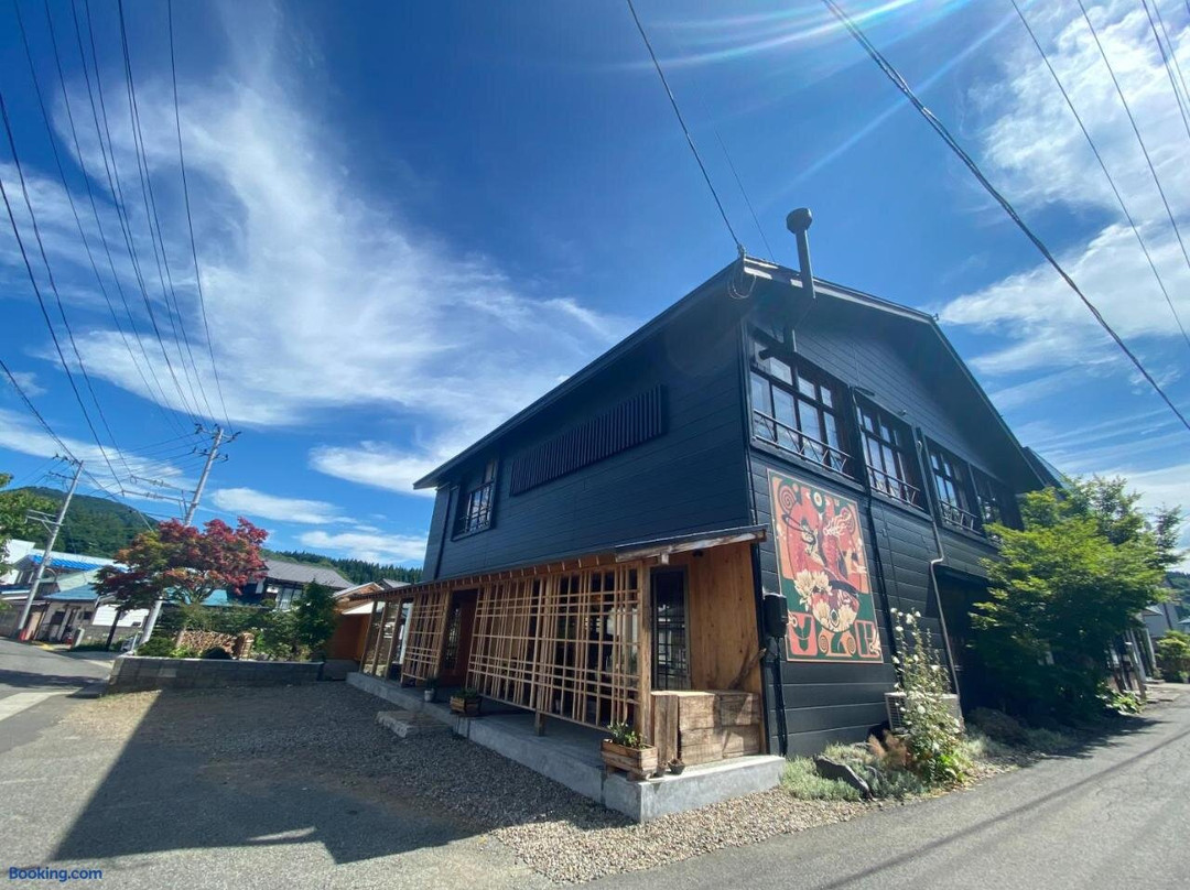 Bar & Stay Yuzaka