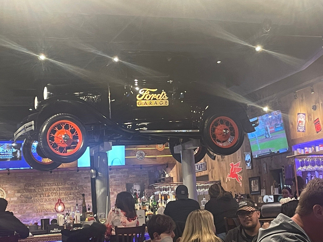 Ford's Garage Smith Haven