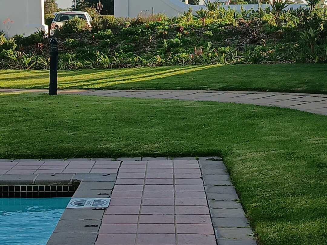 格兰德韦斯特城市宾馆主图