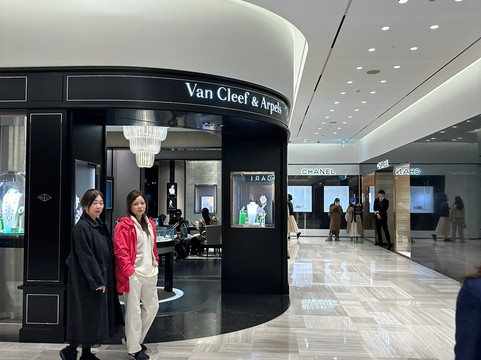 Shinsegae Gangnam-首尔必去景点