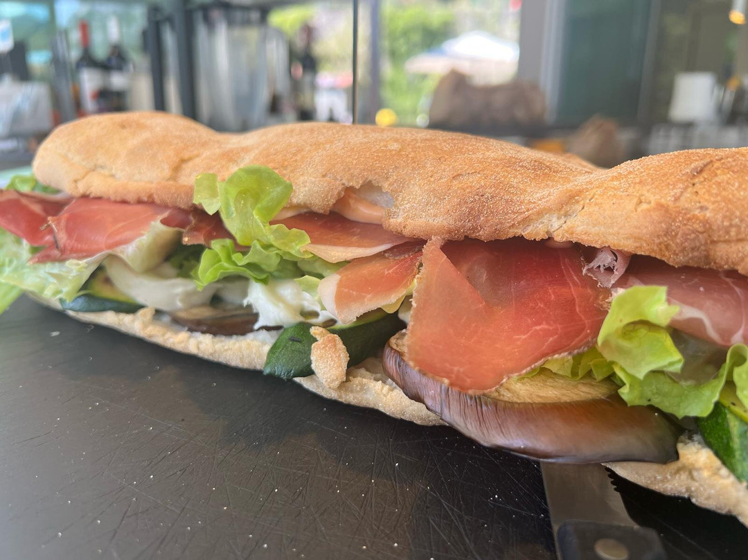 Long Island - Beach Bar, Pup, Restaurant