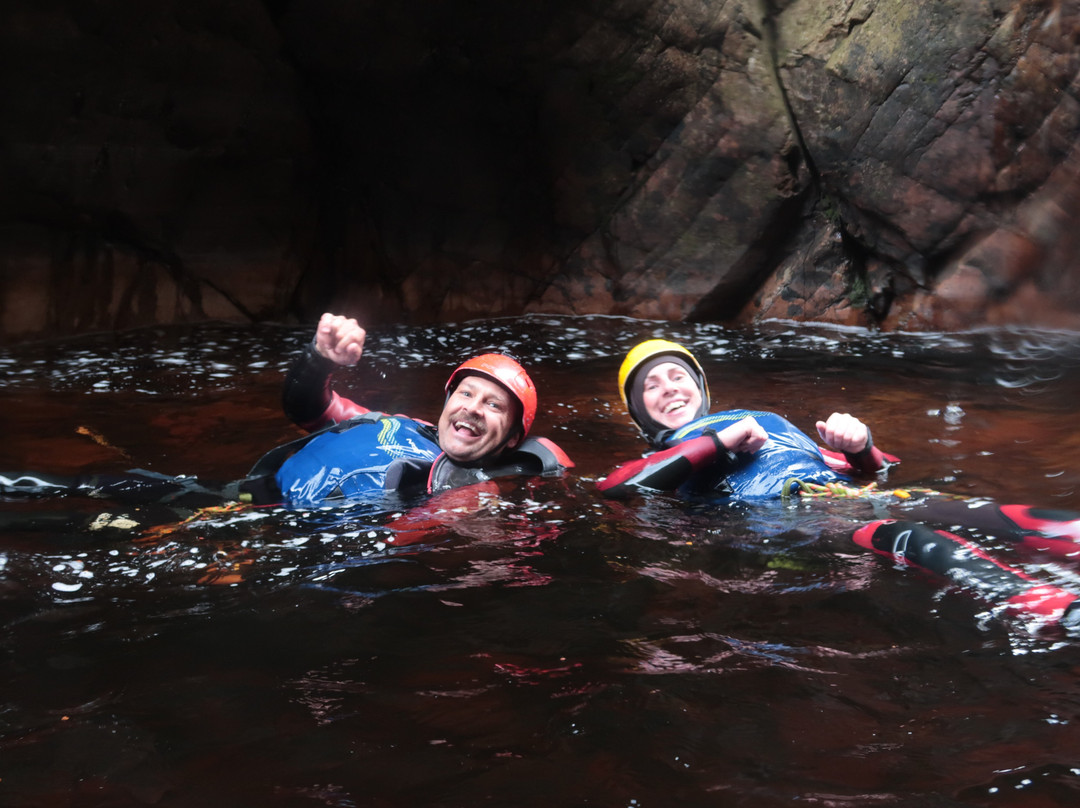 Cradle Mountain Canyons-摇篮山圣克莱尔湖国家公园必去景点