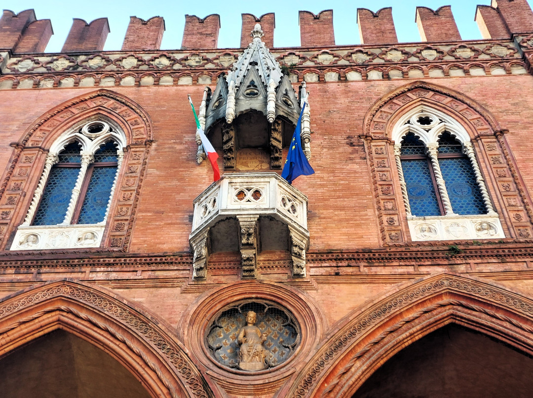 Palazzo della Mercanzia-博洛尼亚必去景点