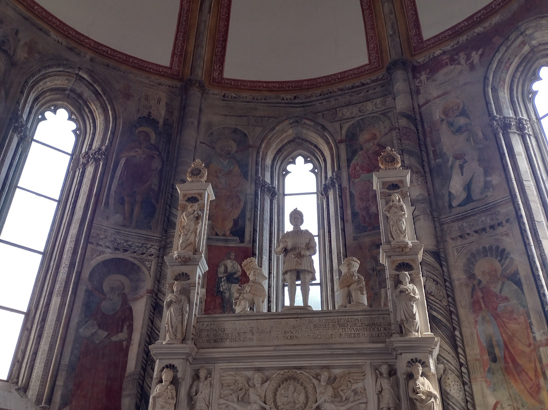 La Chiesa Di San Giovanni A Carbonara景点图片