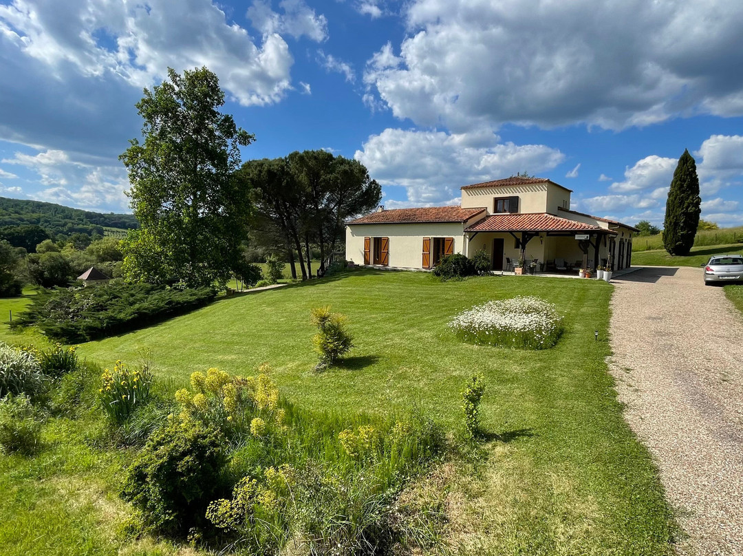 Au Pré des Sources主图