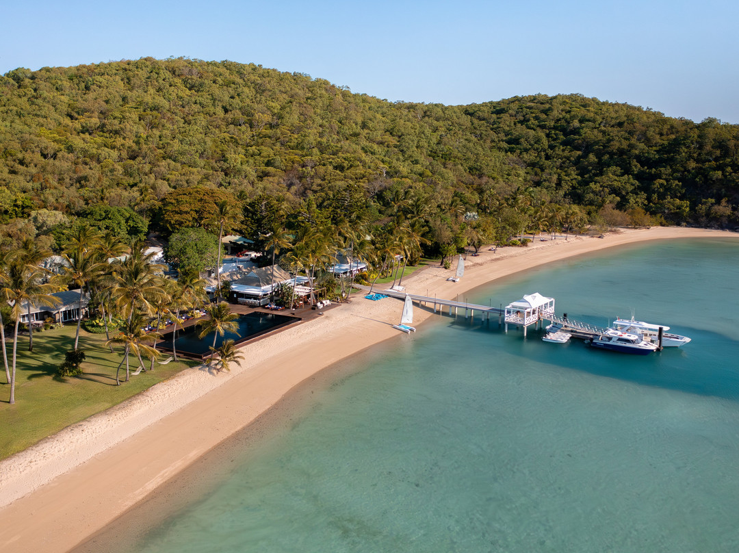 奥菲斯岛度假村酒店主图