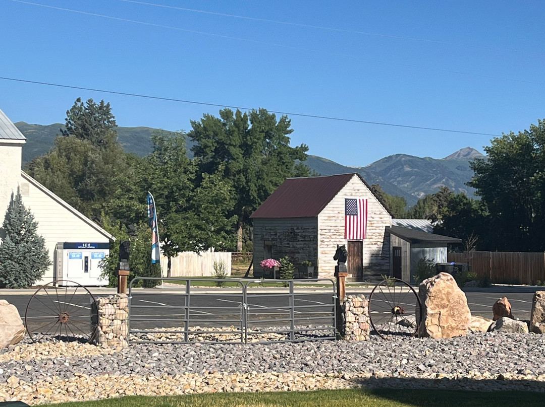 Compass Rose Lodge主图