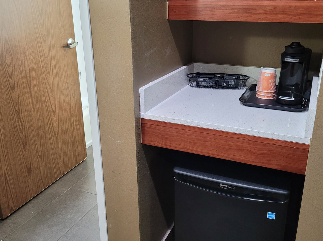 舒适套房酒店主图