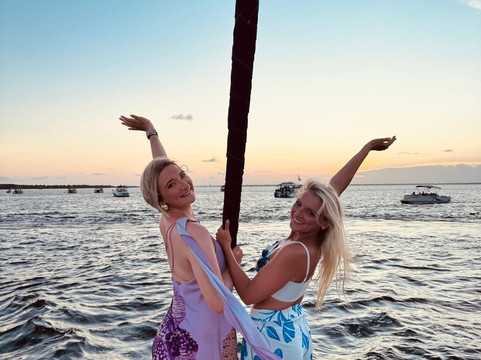 Smile n Wave Sailing Adventures-德斯廷必去景点