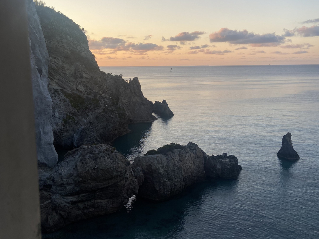 贝拉维斯塔酒店主图