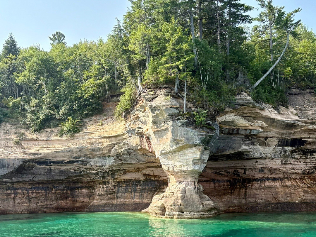 Pictured Rocks Adventures-Shingleton必去景点