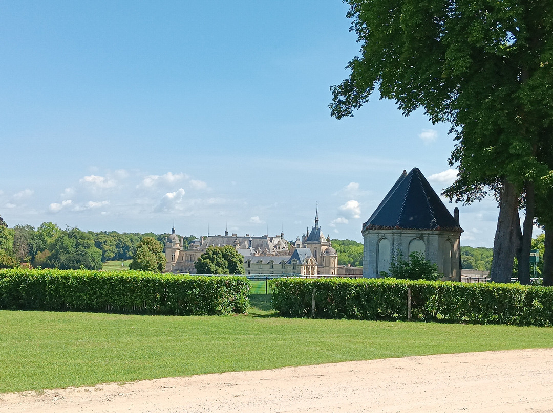 Chapelle Sainte Croix de Chantilly-尚蒂伊必去景点